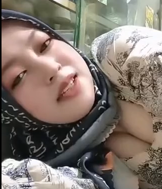 Bokep Indo Viral Jilbab Pamer Puting
