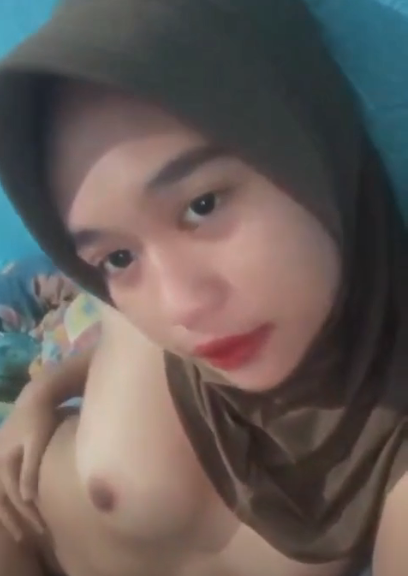 Bokep Viral Gadis Jilbab Pamer Toket Dan Memek