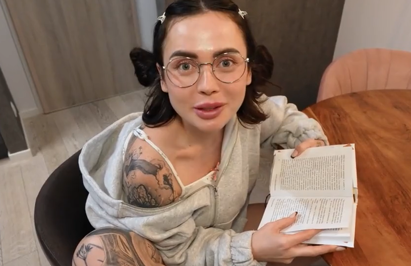 Nerdy Babe Takes Cock Like a Pro