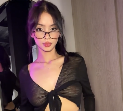 Kattedoll Rides Her Dildo In Front Of The Mirror